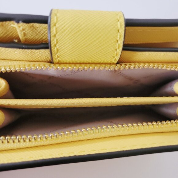 Michael Kors Jet Set Travel Medium Bifold Zip Coin Wallet Golden Yellow Leather - Picture 6 of 7